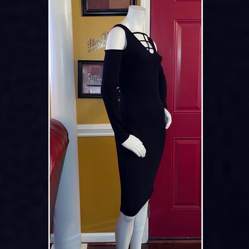 Bold Elements Black Bodycon Dress - Picture 8 of 10